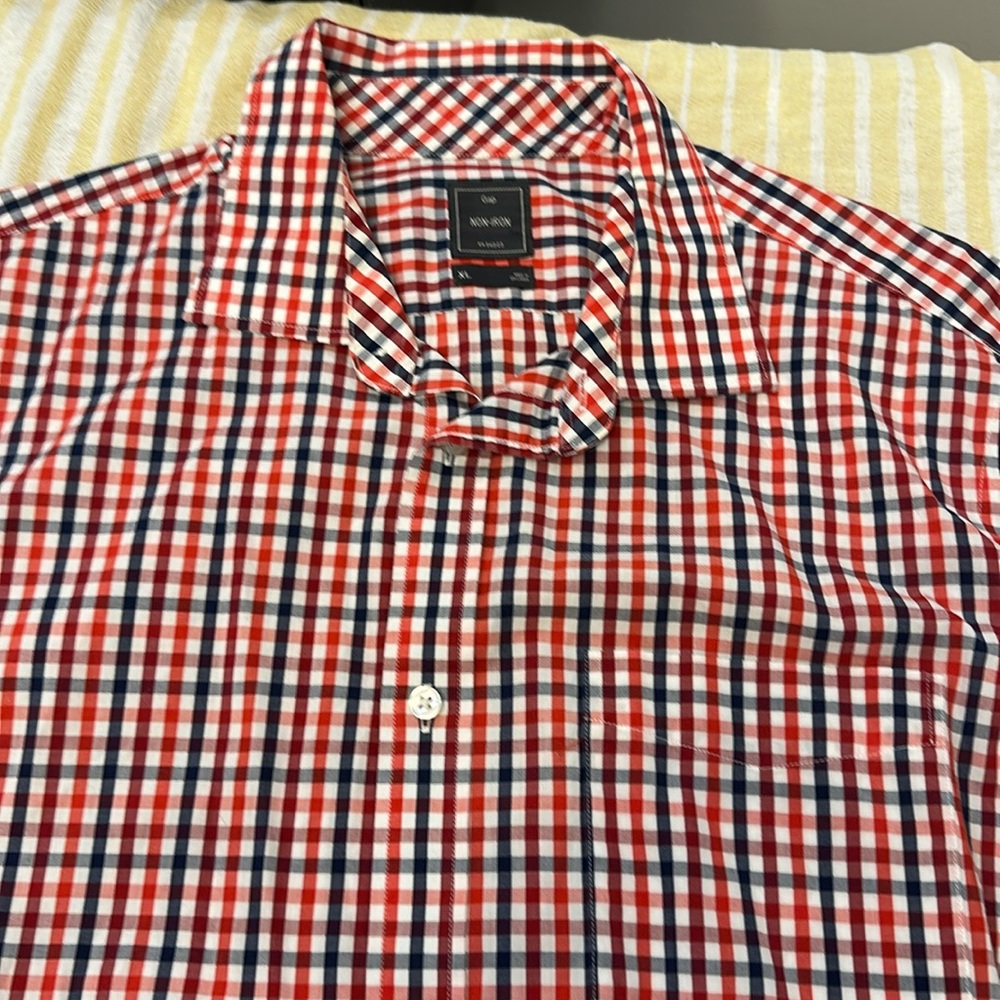 Men’s long sleeve button up shirt